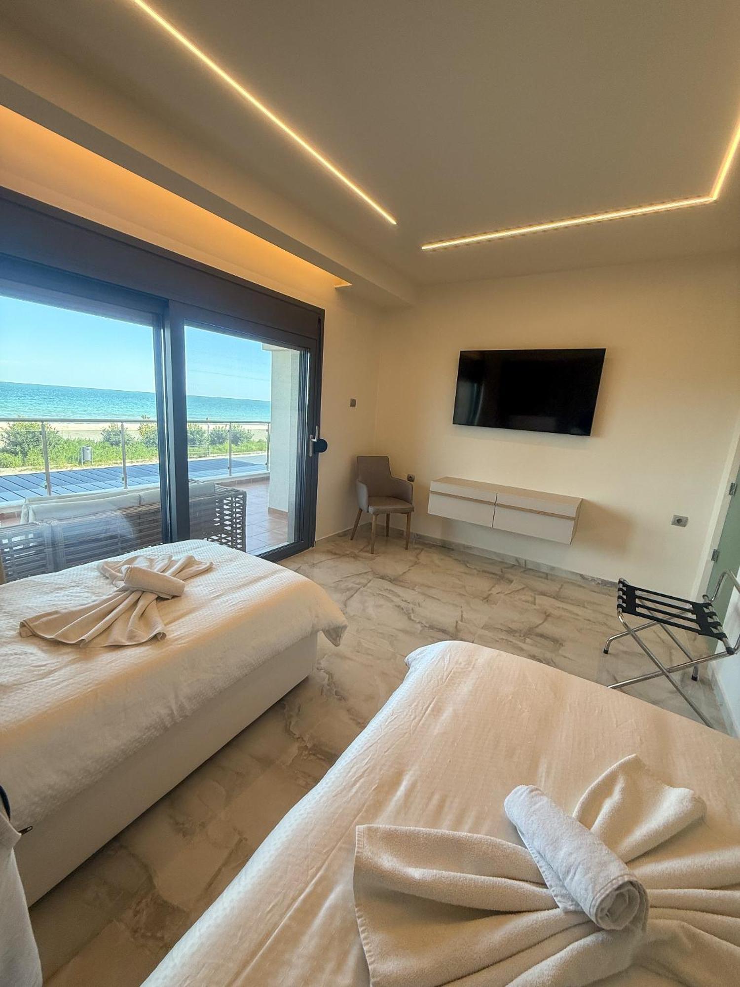Aqua Mare Luxury Apartments Paralía Esterno foto